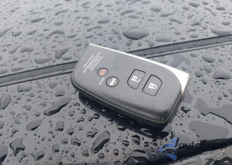 2013 Lexus Ls 600Hl z USA, uszkodzony, nr VIN JTHDU1EF0D5015775